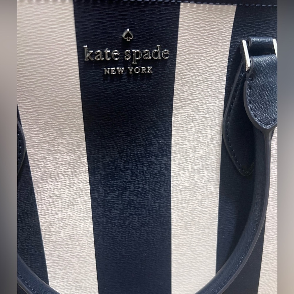 Kate Spade NWT Darcy Stripe Large Satchel - Picture 5 of 8